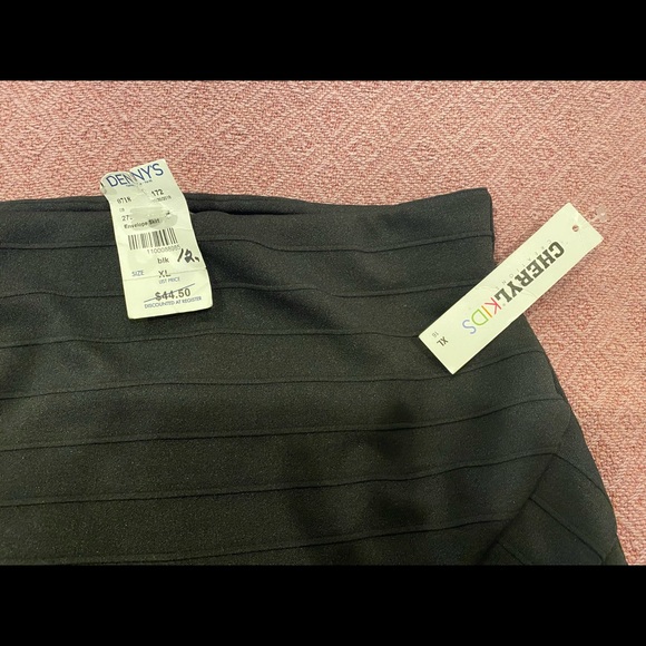 Girls Skirt - Picture 3 of 3